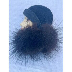 Vintage Lady Face Brooch With Black Fur Collar & Hat Gold-Tone Back